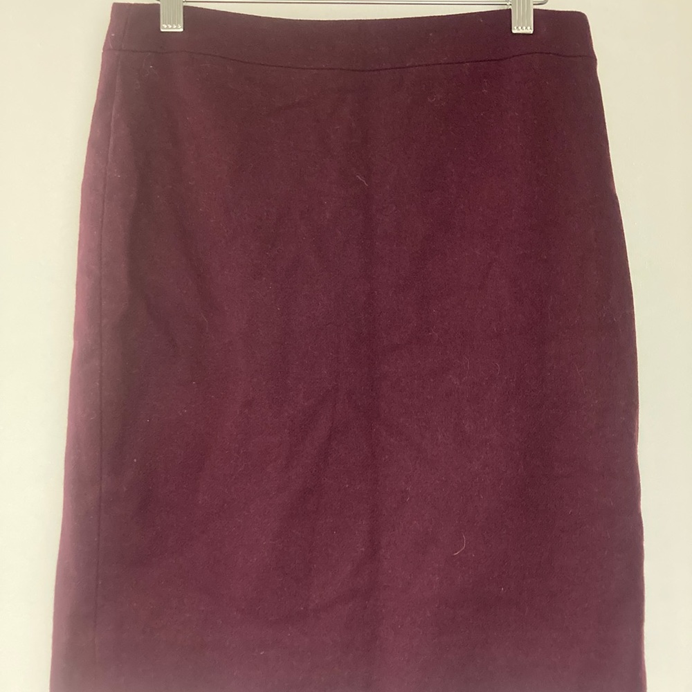 J Crew the pencil skirt in dark pink/ magenta